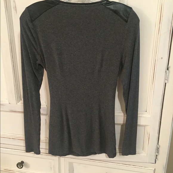 Cache Shirt - Picture 2 of 4